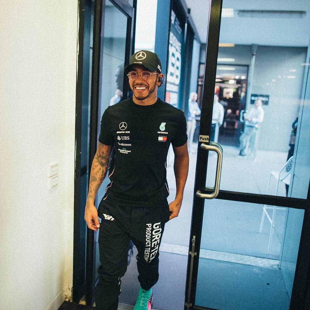 ルイス・ハミルトンさんのインスタグラム写真 - (ルイス・ハミルトンInstagram)「🤓 📸 @13thwitness」3月22日 2時04分 - lewishamilton