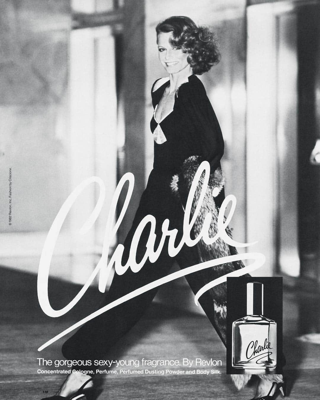 Revlonさんのインスタグラム写真 - (RevlonInstagram)「No better way to mark #NationalFragranceDay than with a #throwback to Shelley Hack — the first model to wear pants in fragrance ads. And yes, that’s our 1973 Charlie ad. . See more highlights from the #RevlonArchive in our IG story! . #Revlon #CharlieStrut #perfume #beauty」3月22日 2時02分 - revlon