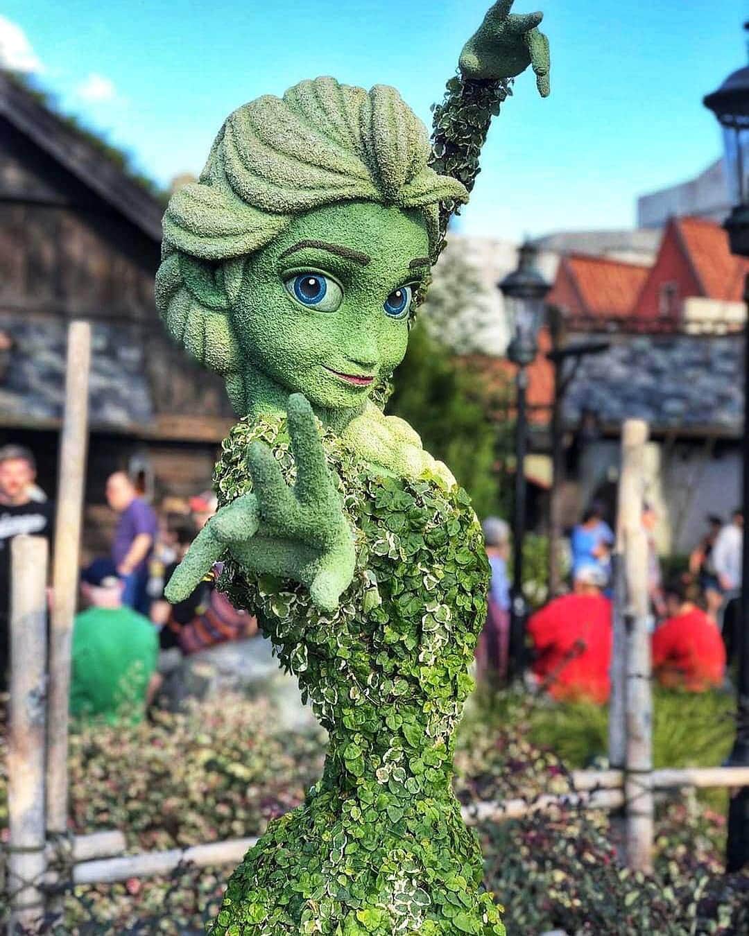Walt Disney Worldのインスタグラム：「Let it grow, let it grow! 🌱🌸 #FreshEpcot #WaltDisneyWorld (📷: @nrgadventures)」