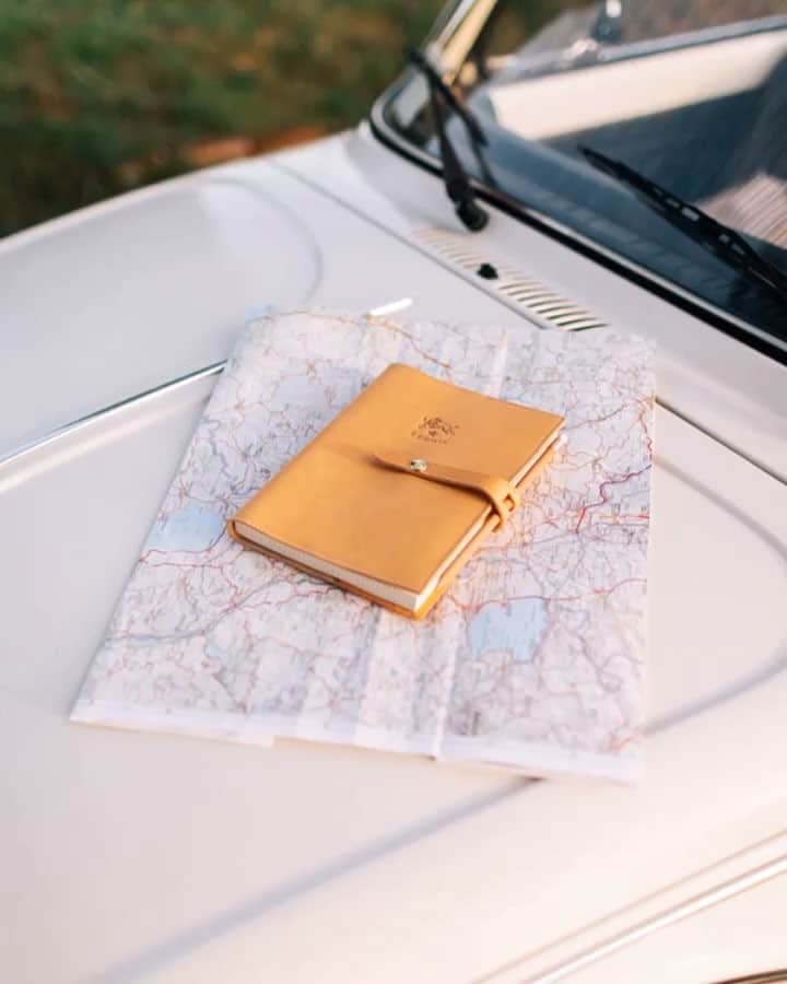 イルビゾンテのインスタグラム：「SPRING CALLING. It’s finally the time of the year where you feel like planning new adventures! ☆  #ILBISONTE」