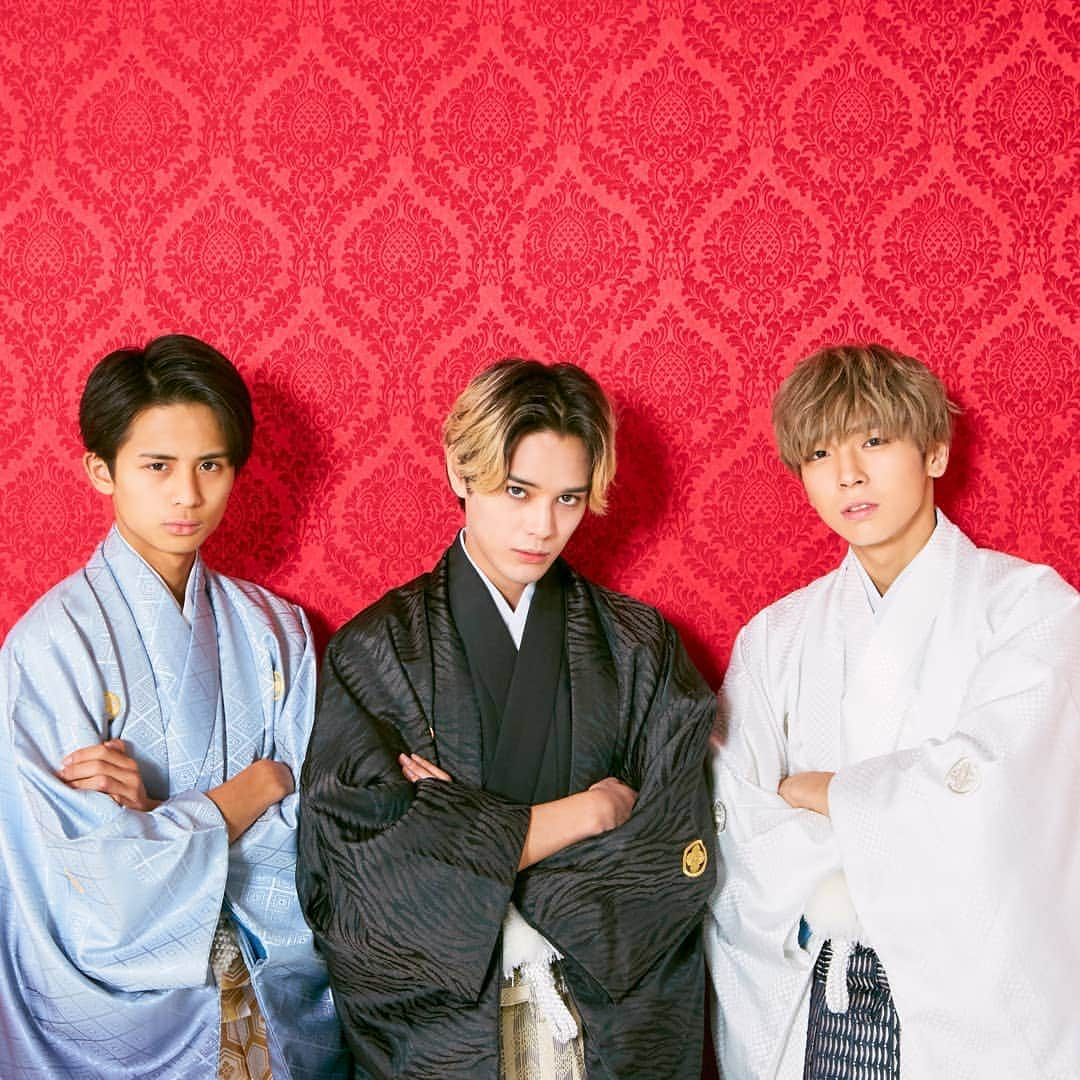 ジョイフル恵利【公式】さんのインスタグラム写真 - (ジョイフル恵利【公式】Instagram)「🌟イベント開催のお知らせ🌟  4/3（水）#さいたまスーパーアリーナで 開催される #シンデレラフェス に  #ジョイフル恵利 も参加致します！ . 【1ST STAGE】 振袖TEENSの振袖ランウェイ💃 , ■当日は #振袖TEENS との #握手会 も開催🤝💓 事前応募が必須となりますので 応募はジョイフル恵利Twitterへお願いします✨ . ■振袖TEENSメンバー 北出大治郎( @dai7854 ) バトシン( @takatimun ) 羽鳥俊太( @taro_shun_ ) 木村なつみ ( @natsumi__kimura ) よしかわなみ( @_chocoichi56_ ) 橋下美好( @miyoshikun ) れいたぴ( @_reistagram._ ) . . #イベント #振袖  #バトシン #木村なつみ #miyoshikun #北出大治朗 #羽鳥俊太 #よしかわなみ #橋下美好 #れいたぴ」3月22日 11時37分 - joyful_eli