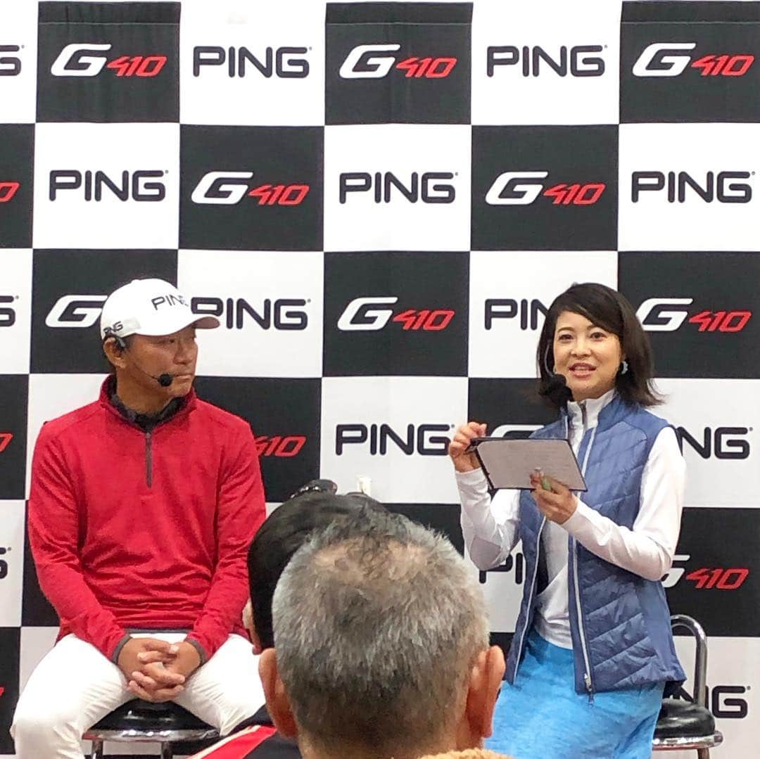 のインスタグラム：「昨日発売されたばかりのPING✪ G410ドライバー♩11時からの塚田好宣プロとのトークショーでした✨😋実際にドライバーを試打してもらいパワーもらいました✨♫楽しかったです✨ 次は17時から額賀辰徳プロとのトークショーです✨皆さん是非遊びに来てくださいねー😘 #golf #ジャパンゴルフフェア2019 #塚田好宣 プロ #トークショー #ゴルフ女子 #ping #pinggolfjapan #pinggolfwear #jgf」