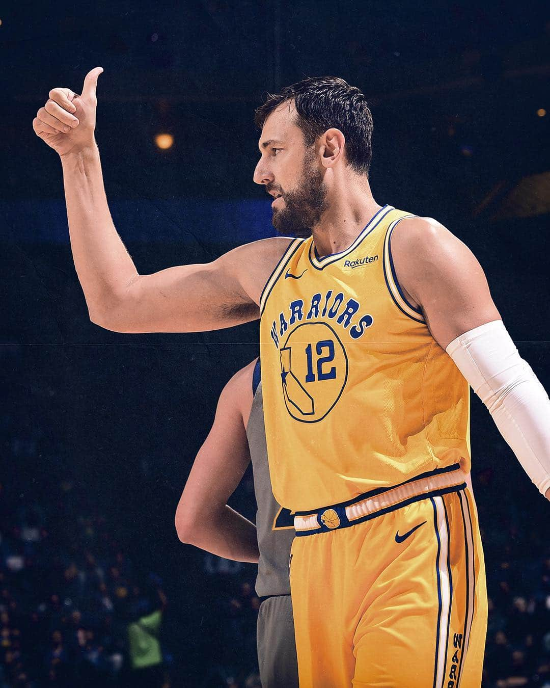 ゴールデンステート・ウォリアーズさんのインスタグラム写真 - (ゴールデンステート・ウォリアーズInstagram)「hey @andrewbogut, how’s it feel to be back on #WarriorsGround?」3月22日 12時57分 - warriors