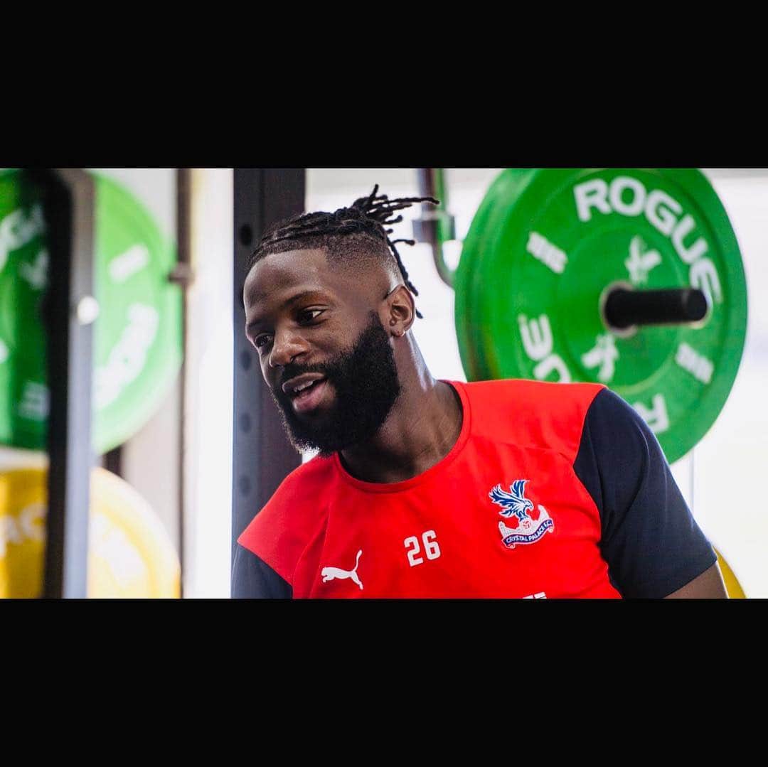 バカリ・サコのインスタグラム：「🙏🏾@cpfc」
