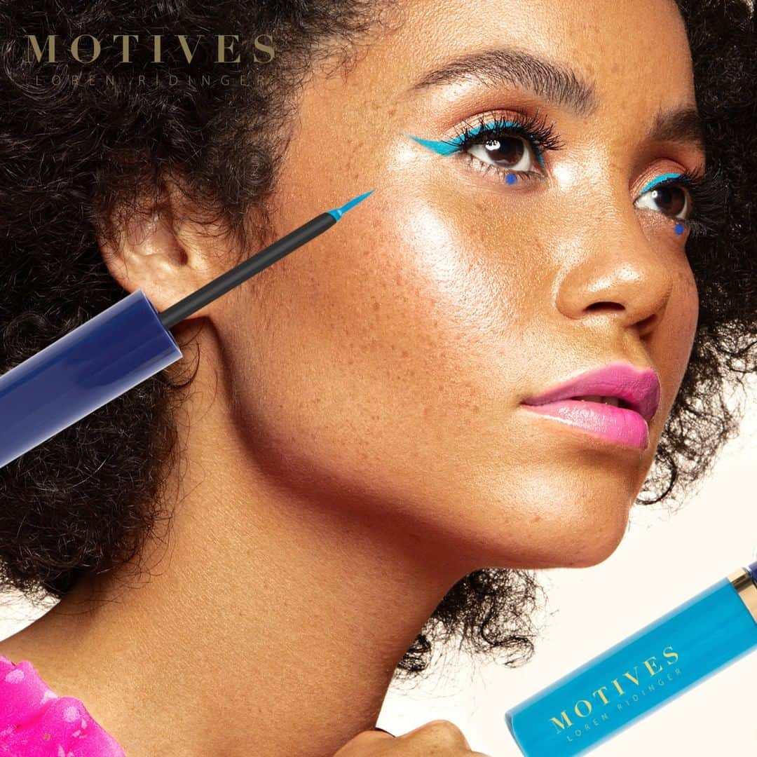 Motives Cosmeticsさんのインスタグラム写真 - (Motives CosmeticsInstagram)「Our new Long-wearing Liquid Eyeliners are quickly becoming a fan favorite. “I’m in love with both shades of blue! I have only ever worn black eyeliner but really liked the colors and decided to give them a try. I was pleasantly surprised by how little product I needed to apply to create the perfect line and how long wearing it is! Both colors looked beautiful on and added a playful pop to my everyday look.” – Elaine C. . . . . #motives #motivescosmetics #naturalbeauty #makeup #mua #makeupartist #makeuplover #makeupaddict #makeupobsessed #makeuplove #eyeliner #liquideyeliner #blueeyeliner」3月22日 4時01分 - motivescosmetics