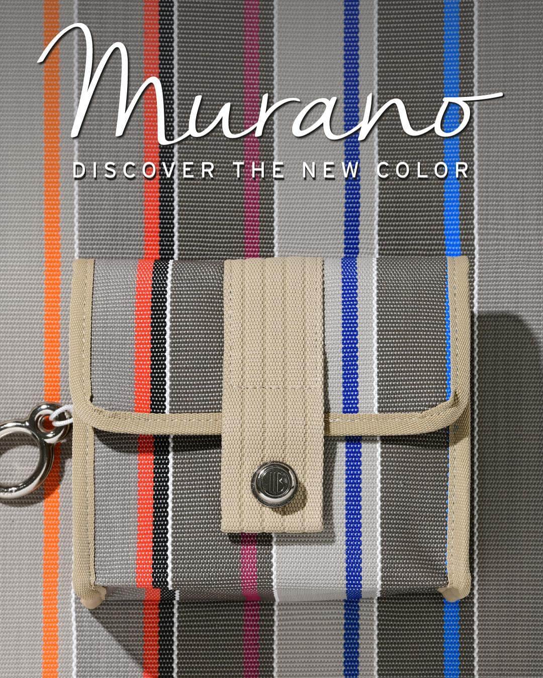 のインスタグラム：「Il nuovo colore Murano ti aspetta in bottega e online. #brandinatheoriginal #brandina #calaluna #colors #stripes #blue #fashiongirl #shoppingonline #spring2019 #bagoftheday #shoppingtime #shoppingbag #murano #fashionblogger #fashionitaly #color #bag #bags #photooftheday」