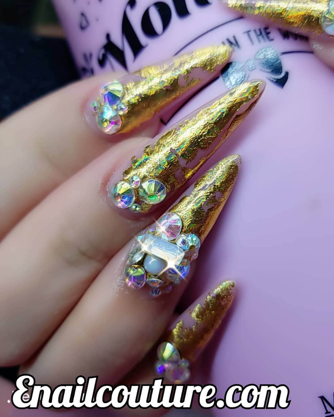 Max Estradaさんのインスタグラム写真 - (Max EstradaInstagram)「Enailcouture.com new product launch! Maxie magic film foil kit! Now make foil nail art fast , fun and super affordable! Made in the USA ! Each kit comes with 29 foils, reusable bag and magic film glue! Seal with two coats of shine or one of wonder gel ! #ネイル #nailpolish #nailswag #nailaddict #nailfashion #nailartheaven #nails2inspire #nailsofinstagram #instanails #naillife #nailporn #gelnails #gelpolish #stilettonails #nailaddict #nail #💅🏻 #nailtech#nailsonfleek #nailartwow #네일아트 #nails #nailart #notd #makeup #젤네일 #glamnails #nailcolor #nailsalon #nailsdid #nailsoftheday https://Enailcouture.com happy gel is like acrylic and gel had a baby ! Perfect no mess application, candy smell and no airborne dust ! https://Enailcouture.com」3月22日 4時38分 - kingofnail
