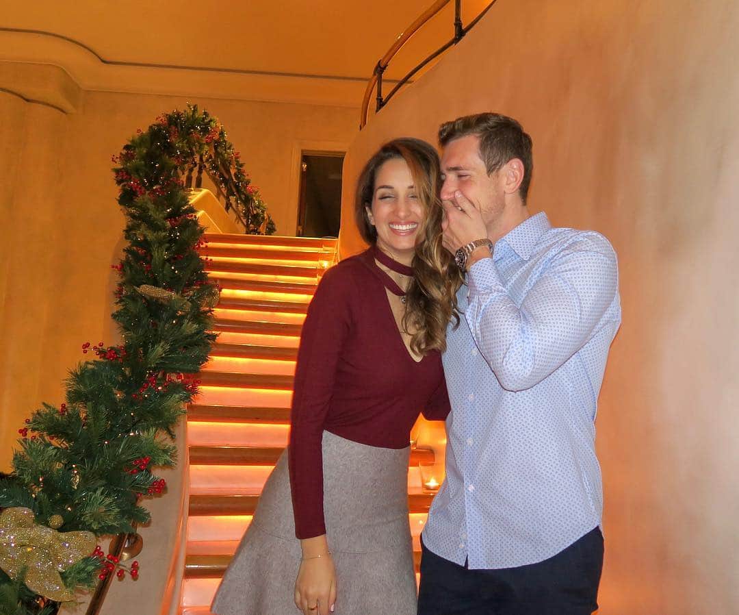 キャメロン・ファンデルバーグのインスタグラム：「The best laughs are with you @nef_val ❤️ Can't wait to head back home tomorrow for our best friends wedding @giuliozorzi @tracyallen10 👰🏻🤵🏻💒」