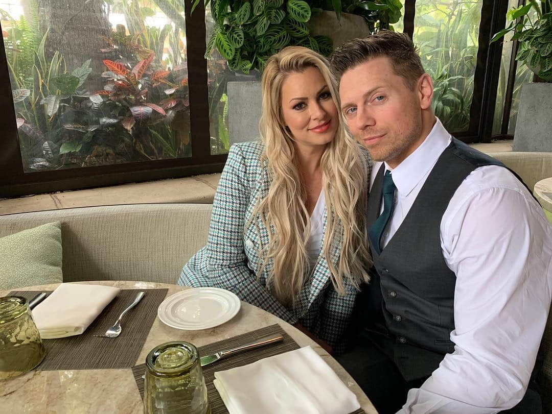 WWEさんのインスタグラム写真 - (WWEInstagram)「The press tour for @mizandmrs comes to and end...only 12 more days until all new episodes! . . . @mikethemiz @marysemizanin @accessonline @people @hollywoodlife」3月22日 5時05分 - wwe