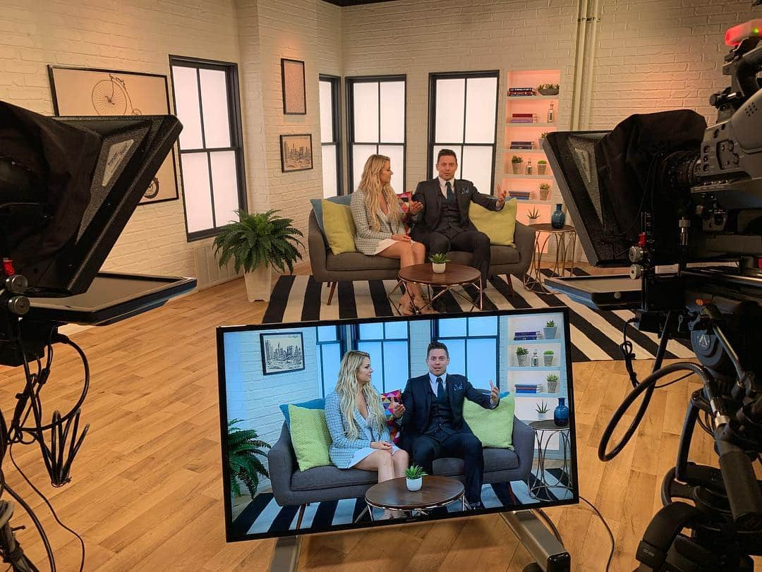 WWEさんのインスタグラム写真 - (WWEInstagram)「The press tour for @mizandmrs comes to and end...only 12 more days until all new episodes! . . . @mikethemiz @marysemizanin @accessonline @people @hollywoodlife」3月22日 5時05分 - wwe