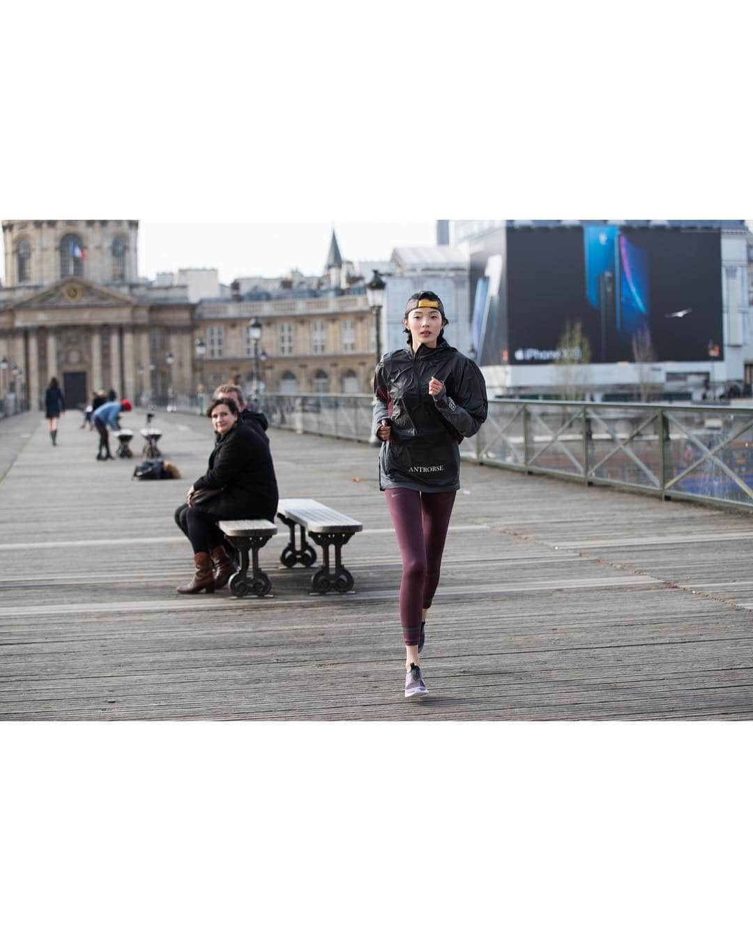 ジュ・シャオエンさんのインスタグラム写真 - (ジュ・シャオエンInstagram)「Good Morning Paris #cityrun #paris in #nike #gyakusouundercover」3月22日 5時23分 - jujujuxiaowen