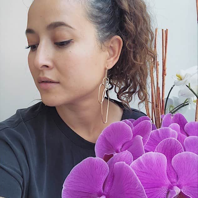 フリーディアのインスタグラム：「Waiting for the spring flowers to come back 💐 #springflowers #flower #spring 春の花、早く咲かないかな。」
