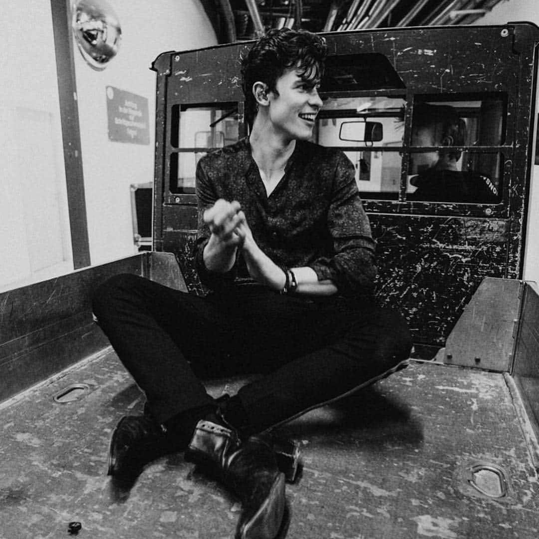 ショーン・メンデスさんのインスタグラム写真 - (ショーン・メンデスInstagram)「❤️🌸」3月22日 7時39分 - shawnmendes