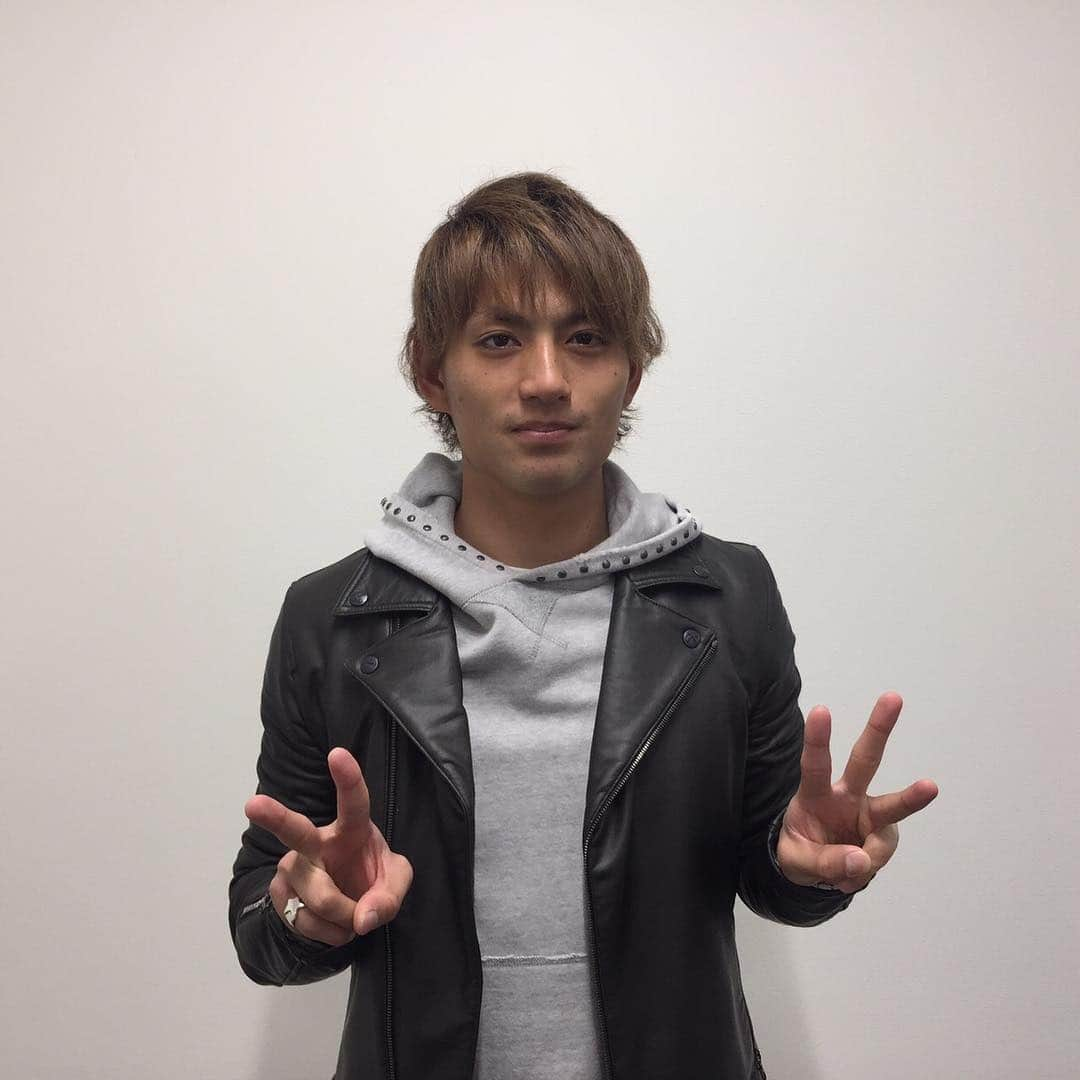 名古屋グランパスさんのインスタグラム写真 - (名古屋グランパスInstagram)「本日は #宮原和也 選手の23歳の誕生日🎂  おめでとうー🎉✨カズヤ😆✨🎊カズヤにとって素敵な一年になりますように✨  #HBD #グララもおめでとう #grampus」3月22日 7時45分 - nagoyagrampus