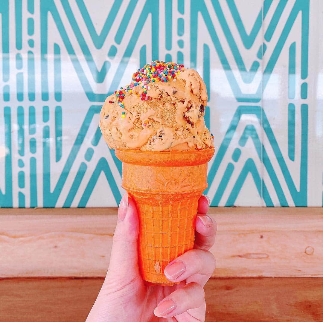 のインスタグラム：「🍦🙂❤️ ・ ・ ・ ・ #フィジー #フィジー留学 #フィジー留学カラーズ」