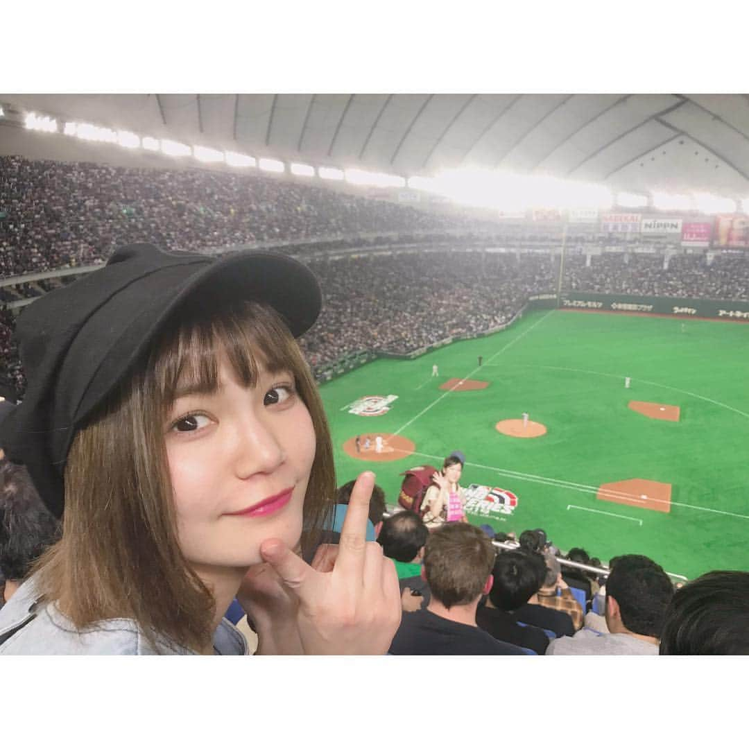 桜井りおなのインスタグラム：「イチロー選手の引退試合 みてきました⚾️ ㅤㅤㅤㅤ ㅤㅤㅤㅤㅤㅤㅤㅤ ㅤㅤㅤㅤ さいごの瞬間を目にやきつけられてしあわせなじかんでしたあ👏🏻延長戦になってながい戦いだったけどさいごのさいごまでイチロー選手がでてくるのをまつあのドームの空間がイチロー選手のすばらさしさ物語ってました🥺ㅤㅤㅤㅤ  ㅤㅤㅤㅤ #openingseries #baseball #イチロー選手 #51 #東京ドーム #mariners #athletics」