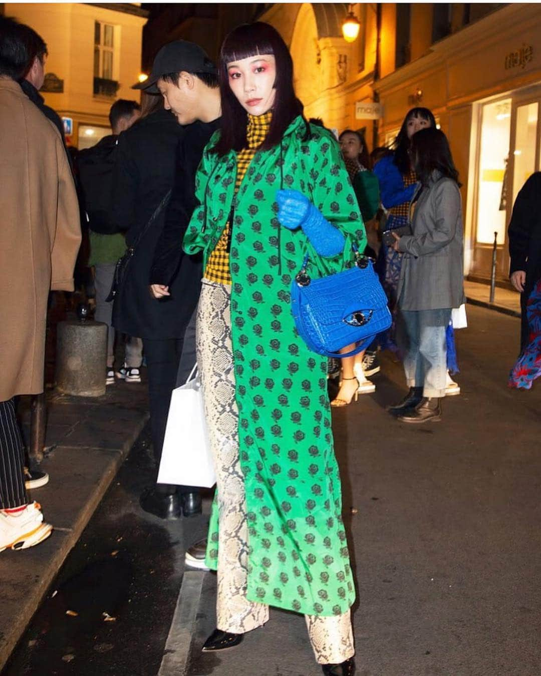 マドモアゼル・ユリアさんのインスタグラム写真 - (マドモアゼル・ユリアInstagram)「Throwback paris fashion week💖 At KENZO show💚 パリコレで着たKENZOの服、とってもお気に入り💚 picture by @drop_paris @kenzo #pfw #kenzo」3月22日 8時19分 - mademoiselle_yulia