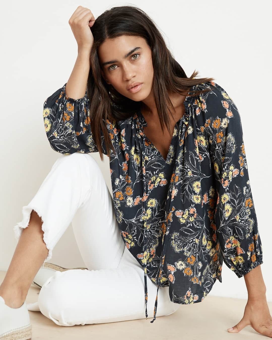 のインスタグラム：「Prints, please! ✨ . . #velvetla #laidbackchic #spring2019 #invelvet #elevatedstaples」