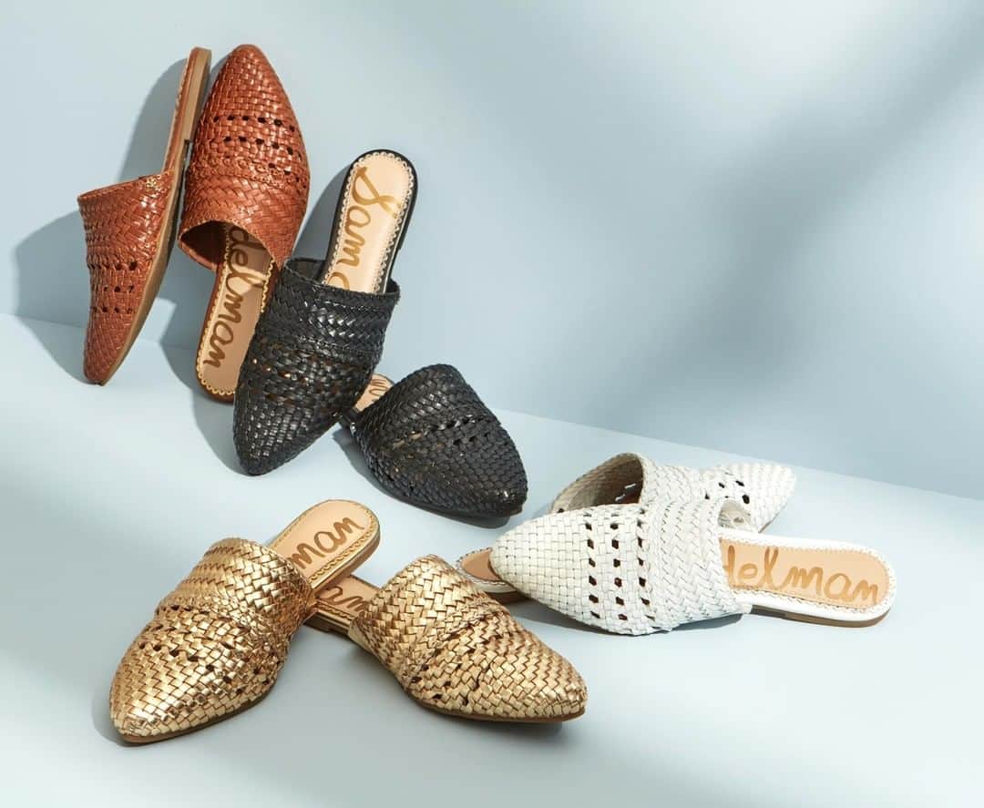 サムエデルマンのインスタグラム：「Standout slides - our Natalya slipper」