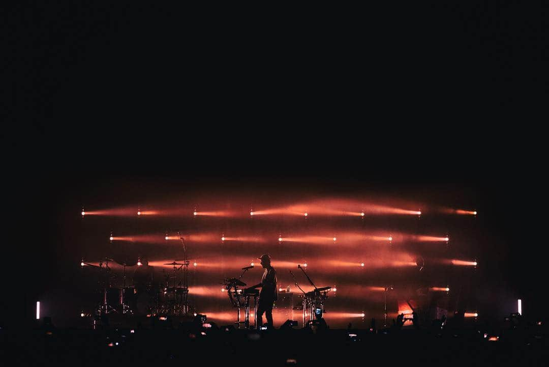 マイク・シノダさんのインスタグラム写真 - (マイク・シノダInstagram)「Amsterdam 🇳🇱 /// #posttraumatictour 📷: @goodguychady」3月22日 9時20分 - m_shinoda