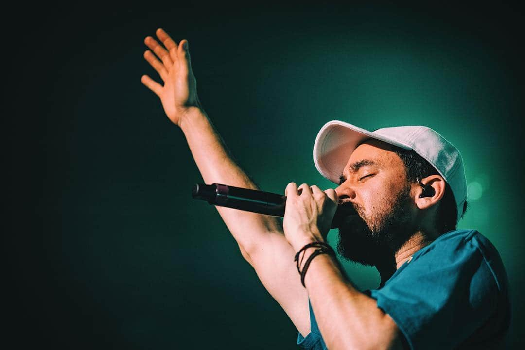 マイク・シノダさんのインスタグラム写真 - (マイク・シノダInstagram)「Amsterdam 🇳🇱 /// #posttraumatictour 📷: @goodguychady」3月22日 9時20分 - m_shinoda