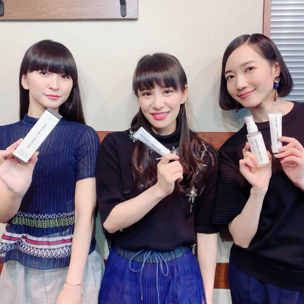 Perfumeさんのインスタグラム写真 - (PerfumeInstagram)「Celebrating our indie debut anniversary today with the release of the new "PERFUME OF PERFUME" scented hand cream and fabric spray!  More info ↳ link in bio. #prfm #PerfumeCloset」3月22日 9時27分 - prfm_official