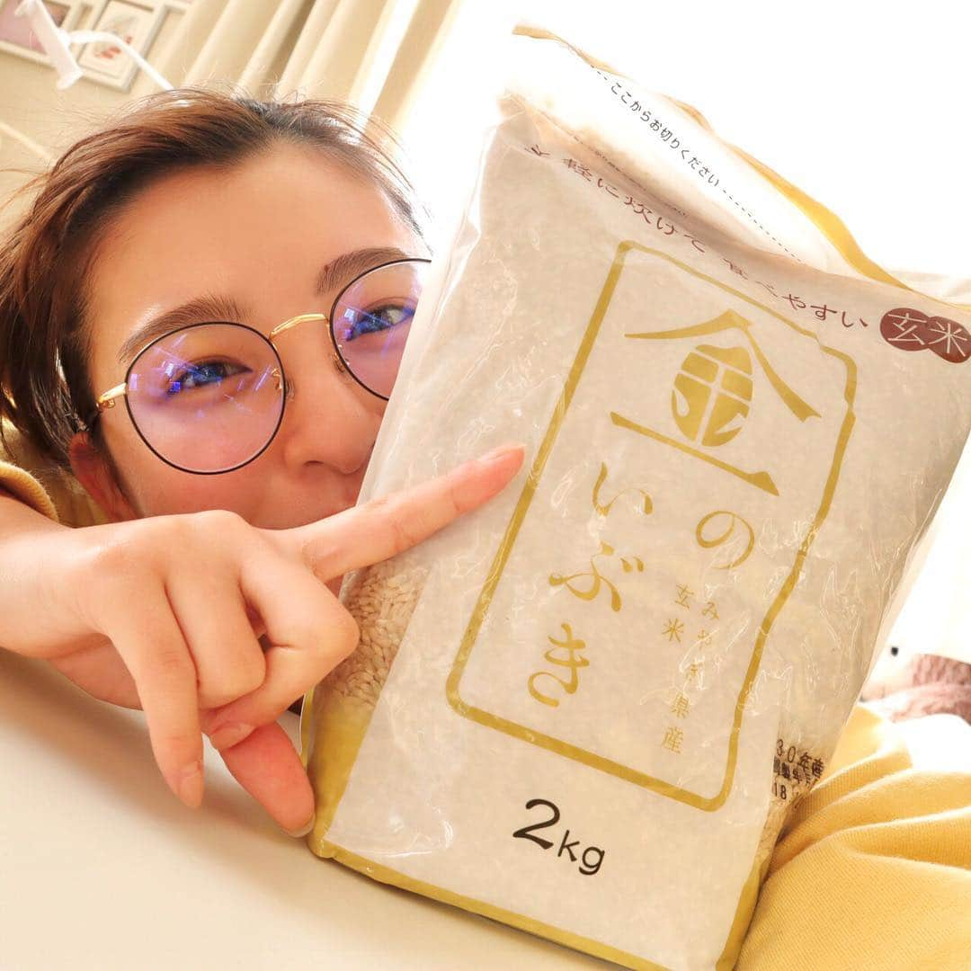 森高愛さんのインスタグラム写真 - (森高愛Instagram)「金のいぶき🍚 . 私が出演しているCM「金のいぶき」頂きました❤︎ とっても美味しい玄米なので皆さんもぜひ☺︎ . #金のいぶき」3月22日 9時31分 - ai_moritaka_official