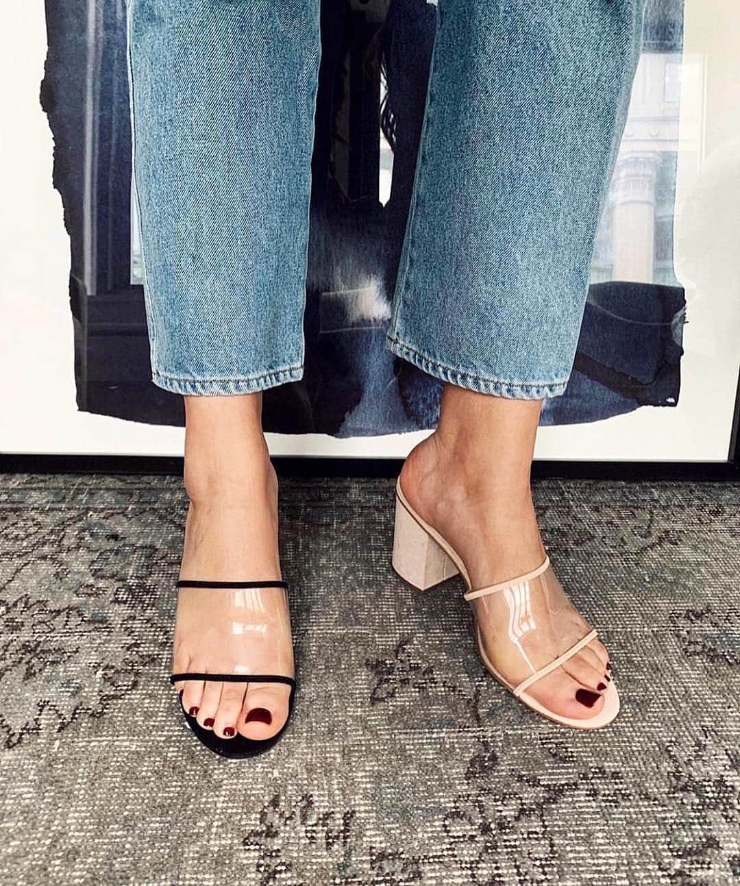 WHO WHAT WEARさんのインスタグラム写真 - (WHO WHAT WEARInstagram)「If this doesn't make you excited for sandal season, I don't know what will. Link in bio to shop the latest from @whowhatwearcollection.  photo: @trustmebuythis」3月22日 9時48分 - whowhatwear