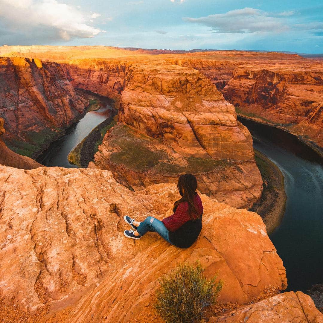 シービーズのインスタグラム：「“We set out on this epic road trip through the American Southwest with one objective in mind, explore as much as we possibly can. We haven't even finished our two week road trip and I can already feel the itch to get back on the road.” - @isaiahphoto」
