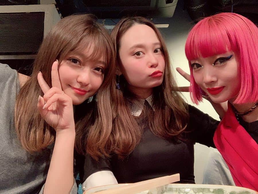 本田しおりのインスタグラム：「久しぶりのAYA♡  カレー🍛を取りに来てくれたゆきみを引き連れて♡  AMI含めゆきみもAYAもお祝いまでありがとう 感謝しかない！」