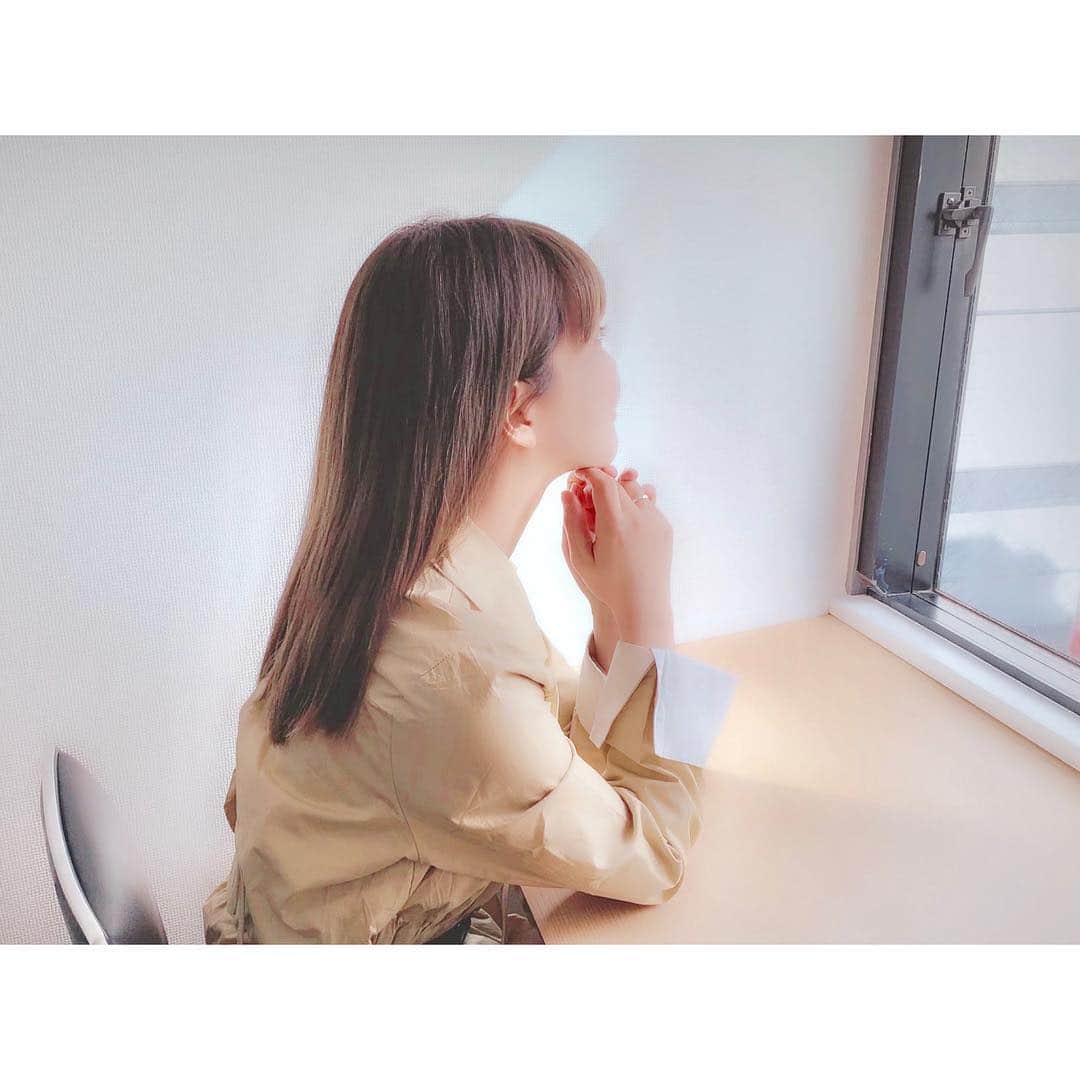 のインスタグラム：「＊ あったかくなってきたので明るい色でお出かけ🌷❤️ ・ 姉妹ラジオ収録日のお洋服です✨☺️✨ JFN「あ〜ちゃん ちゃあぽんの！"West side story"」 全国でながれてます！ きいてね💓💓 #9nine #西脇彩華 #ちゃあぽん #prfm #ラジオ #radio #JFN」