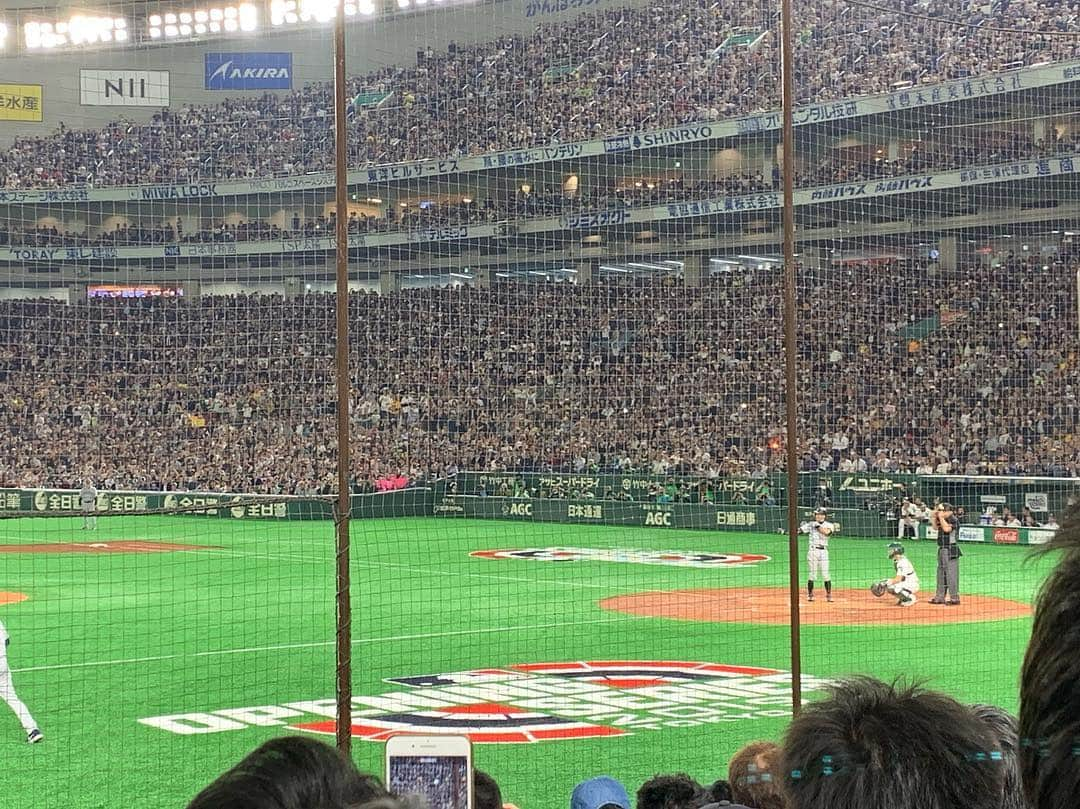 村上瑠美奈さんのインスタグラム写真 - (村上瑠美奈Instagram)「． アスレチックスvsマリナーズの試合へ⚾️ ． イチロー選手の試合を観れる機会があると思ってなかったからこのタイミングで観戦できて良かった😭 ものすごい記録を残してこんなに長い間第一線で活躍するってほんとにほんとにすごいなぁ。。 感動した…😭✨ #イチロー  #マリナーズ」3月22日 11時29分 - ruminamurakami