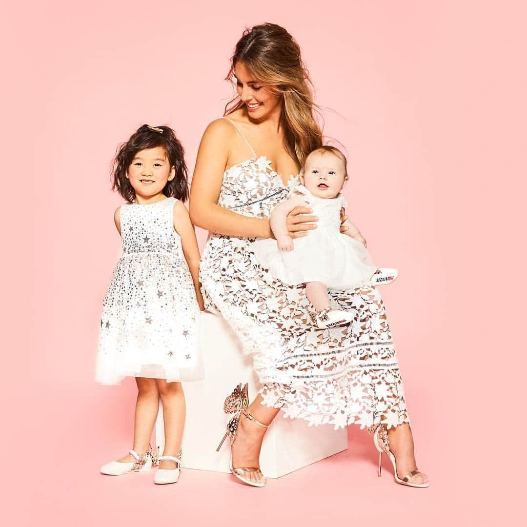 SOPHIA WEBSTERさんのインスタグラム写真 - (SOPHIA WEBSTERInstagram)「💕 TREAT YOURSELF...and we’ll treat your little angel! 👼 To celebrate #MOTHERSDAY we’re gifting you a free pair of (white or black) Mini Evangeline when you purchase a pair of (white or black) Evangeline heels. See how below👇  1. Select the Evangeline heels of your choice. 2. Select the matching mini. 3. Make sure they’re both in your basket. 4. Enter the code MOTHERSDAY at checkout page to receive the mini shoe for free!! 5. Don’t forget to snap your matching moment and tag #SWYes with the chance to be featured in our feed!  Offer ends midnight GMT on 31/03/19 and is available worldwide. Head to our website for all T&Cs. 📲 #SophiaWebster #SophiaWebsterMini」3月22日 21時36分 - sophiawebster