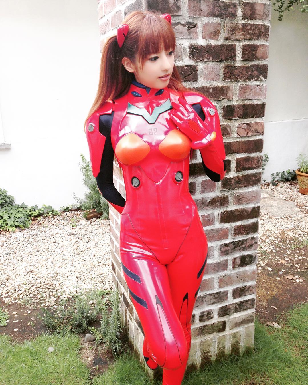 のインスタグラム：「今週も1週間お疲れ様でした💕🌸 #cosplay #cosplayer #model #instagood #garden #コスプレ #エヴァンゲリオン #エヴァンゲリヲン #love #萌 #portrait #アスカ」