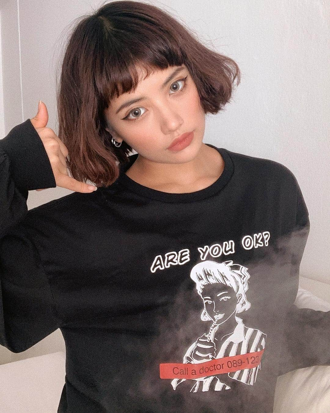 VIENNAさんのインスタグラム写真 - (VIENNAInstagram)「ARE YOU OK ? ‪彼氏の服借りちゃった🥰的な‬ #オン眉#ボブ#黒髪#黒髪ボブ ・ ・ ・ ・ ・ ・ ・ ・ ・ #アバミー#コーデ#おしゃれさんと繋がりたい #カラコン #instagood#photooftheday#fashion#VSCO#VSCOcam#like4like#followme#follow#follow4follow#followforfollow#girl#instalike#likeforlike#makeup#diet#tagsforlikes#swag#model#f4f#hair#me」3月22日 22時01分 - viennadoll_official