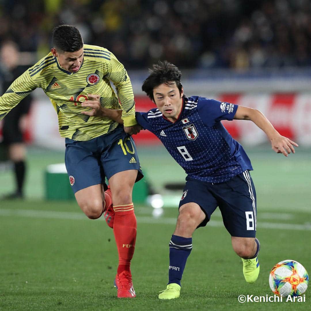 Goal Japanさんのインスタグラム写真 - (Goal JapanInstagram)「. ＼#中島翔哉 vs #ハメスロドリゲス 🇯🇵🇨🇴／ 次々とチャンスを作り出す日本のアタッカーに対し、コロンビアのエースが必死の守備を見せた。 (Photo:Kenichi Arai) . 🏆キリンチャレンジカップ2019 🆚#日本代表 0-1 #コロンビア代表 ⚽️#ファルカオ(64分) . #soccer #football #jfa #daihyo #samuraiblue #japan #colombia #shoyanakajima #jamesrodriguez #サッカー #フットボール #⚽️」3月22日 22時02分 - goaljapan