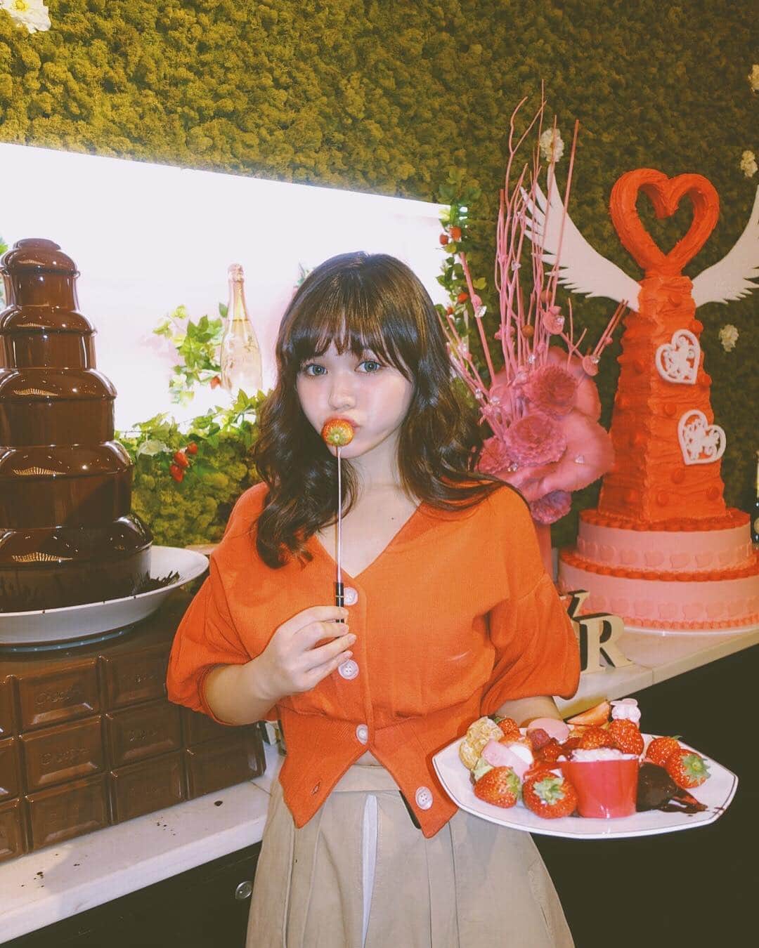 のインスタグラム：「ㅤㅤㅤㅤㅤㅤㅤㅤㅤㅤ 何度でも行きたい苺ブュッフェ🍓💓💓💓 ㅤㅤㅤㅤㅤㅤㅤㅤㅤㅤ #anaintercontinentaltokyo  #アナインターコンチネンタル東京  #苺ブュッフェ #ブュッフェ #苺 #いちご #strawberry #spiralgirl #スパイラルガール」