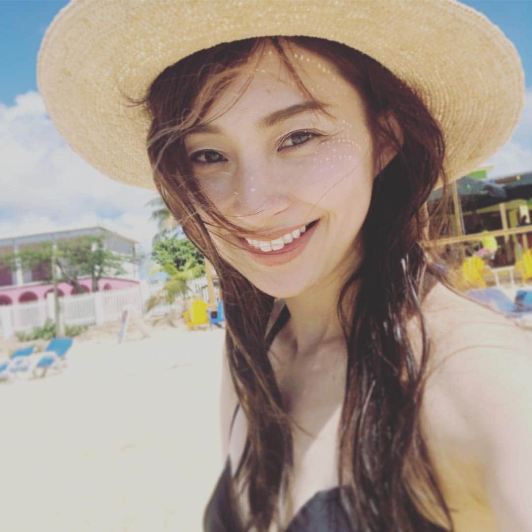 阪井あゆみさんのインスタグラム写真 - (阪井あゆみInstagram)「#byebye  #stmartin #wonderful_country」3月22日 14時16分 - ayumisakai0121