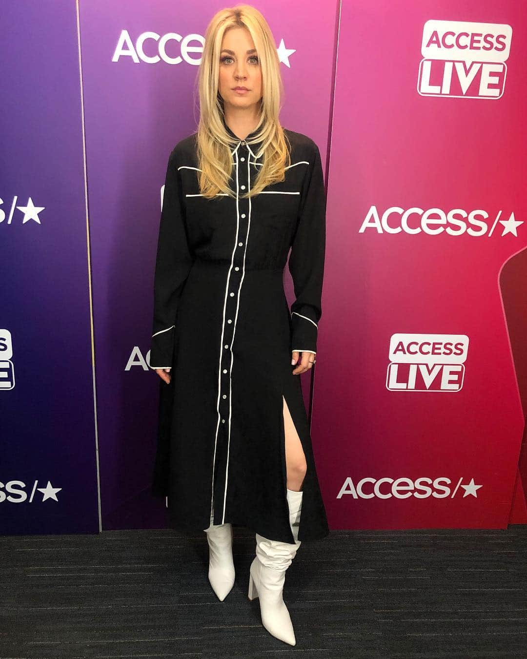 ブラッド・ゴレスキーさんのインスタグラム写真 - (ブラッド・ゴレスキーInstagram)「Cowgirl vibes for @kaleycuoco today in a @veronicabeard dress and @alexandrebirman boots. 💄 @jamiemakeup 💁🏼‍♀️ @christinesymondshair #styledbyBG & @daniela_viviana」3月22日 14時19分 - bradgoreski