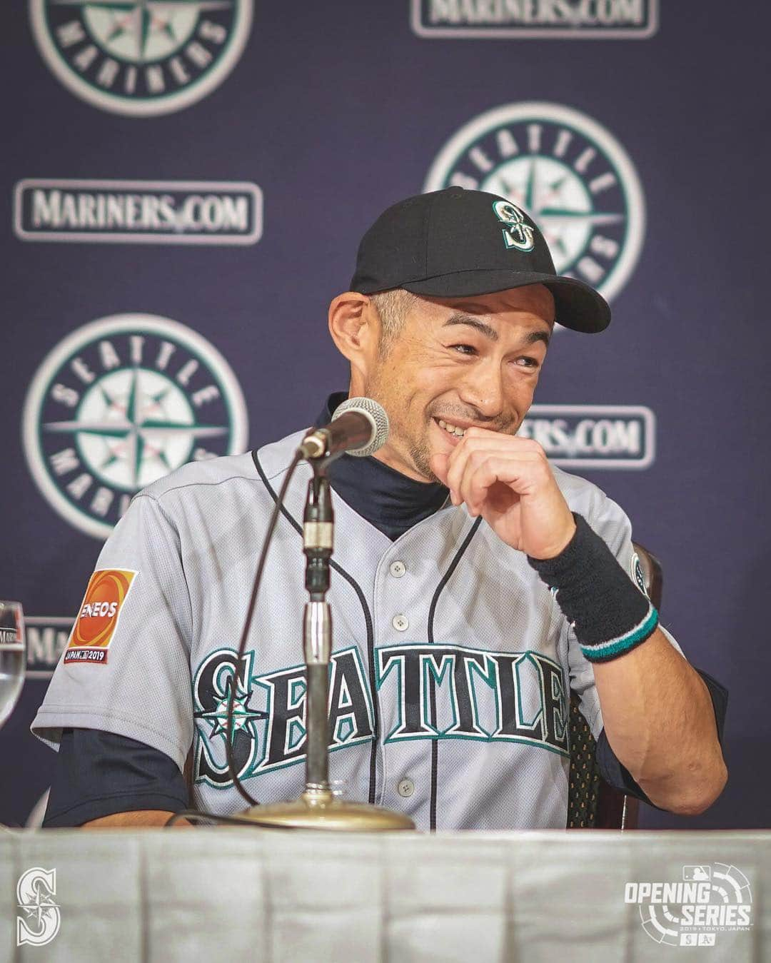 シアトル・マリナーズさんのインスタグラム写真 - (シアトル・マリナーズInstagram)「A night to remember. #ThanksIchiro」3月22日 14時41分 - mariners