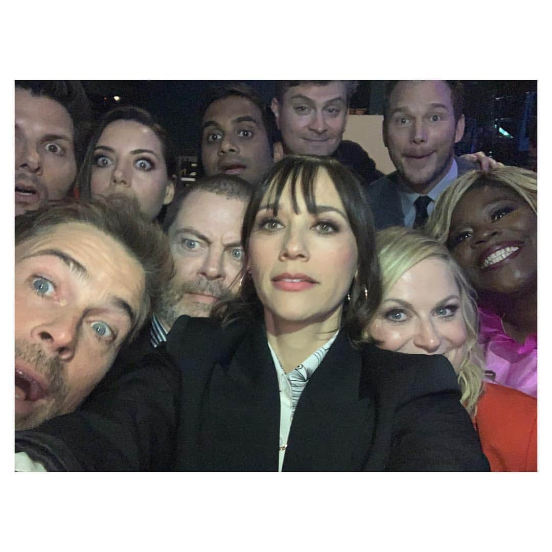 ラシダ・ジョーンズさんのインスタグラム写真 - (ラシダ・ジョーンズInstagram)「Dream night with the dream team. Thank you to #PaleyFest and our loving audience. What a wonderful night. #parkscrewforlyfe #damnitjerrywhereareyou」3月22日 16時38分 - rashidajones