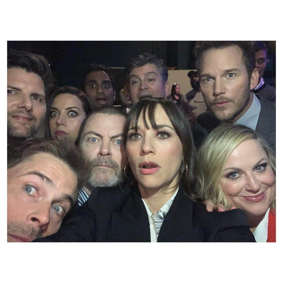 ラシダ・ジョーンズさんのインスタグラム写真 - (ラシダ・ジョーンズInstagram)「Dream night with the dream team. Thank you to #PaleyFest and our loving audience. What a wonderful night. #parkscrewforlyfe #damnitjerrywhereareyou」3月22日 16時38分 - rashidajones