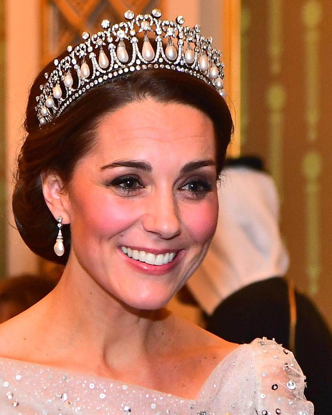 Vogue Australiaさんのインスタグラム写真 - (Vogue AustraliaInstagram)「The Duchess of Cambridge has been gifted or loaned a number of priceless jewels by the royal family since her 2011 wedding to #PrinceWilliam. From the Lover’s Knot Tiara to her very famous engagement ring, we investigate the crown jewels #KateMiddleton has been lucky enough to wear. 📸 Getty Images」3月22日 16時55分 - vogueaustralia