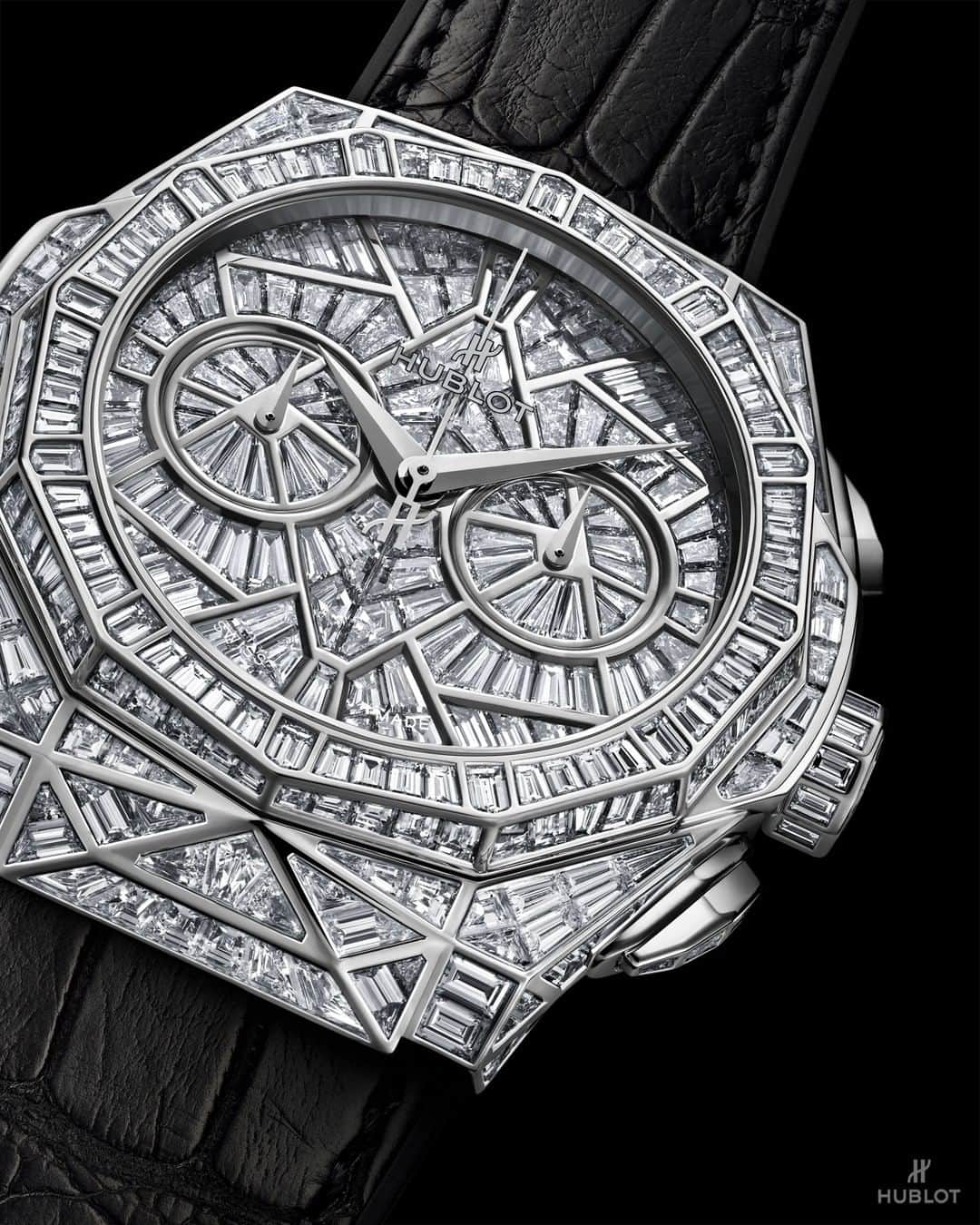 のインスタグラム：「Not just a diamond-set watch, but a watch conceived as a Haute Joaillerie creation. Hublot and @RichardOrlinski combine their know-how to create the new #ClassicFusionOrlinski High Jewellery in 45mm. #HublotBaselworld #RichardOrlinski #Baselworld #Baselworld2019 #HublotLovesArt」