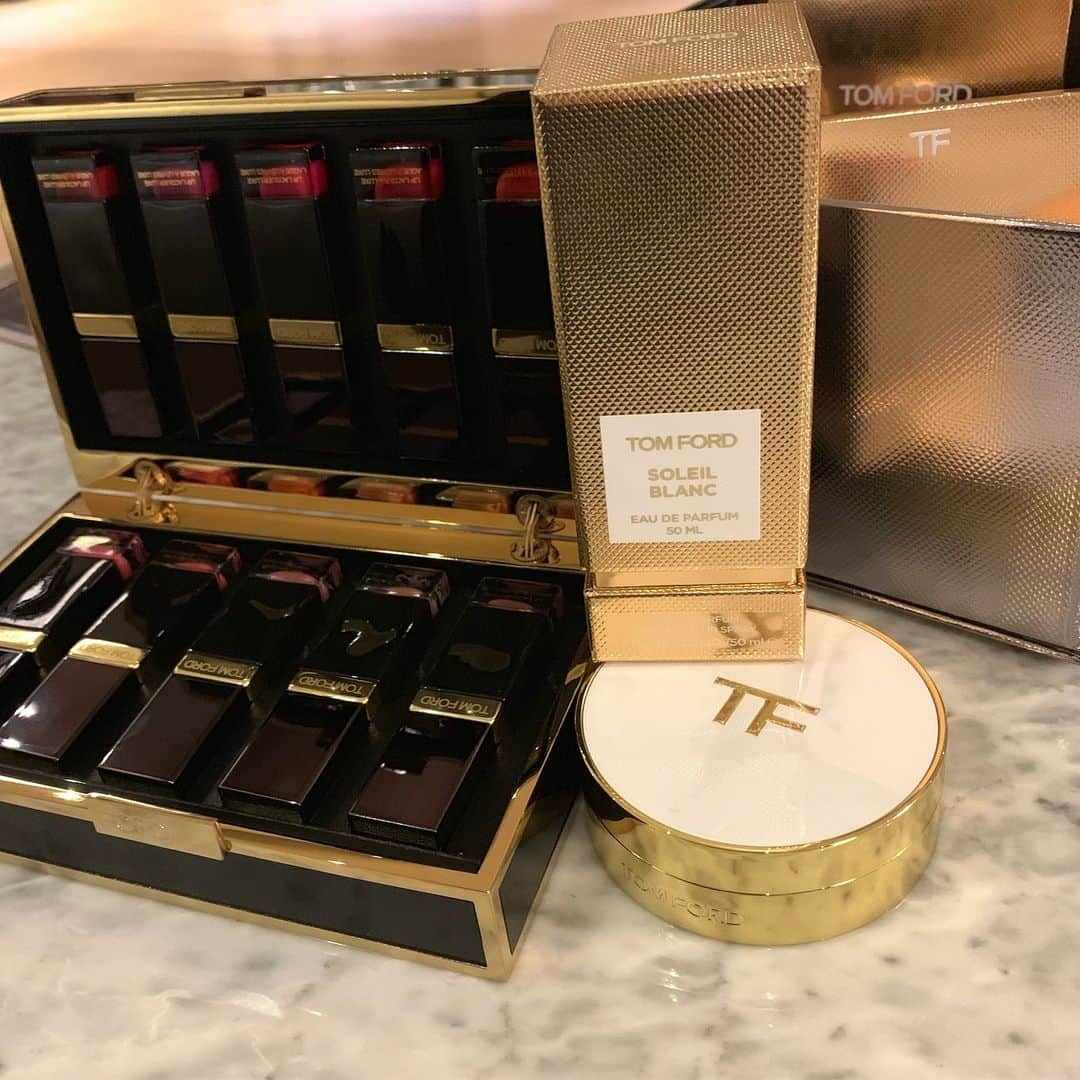 ダソム さんのインスタグラム写真 - (ダソム Instagram)「다 너무 좋다💕  TOM FORD beauty 고맙습니다」3月22日 17時33分 - som0506