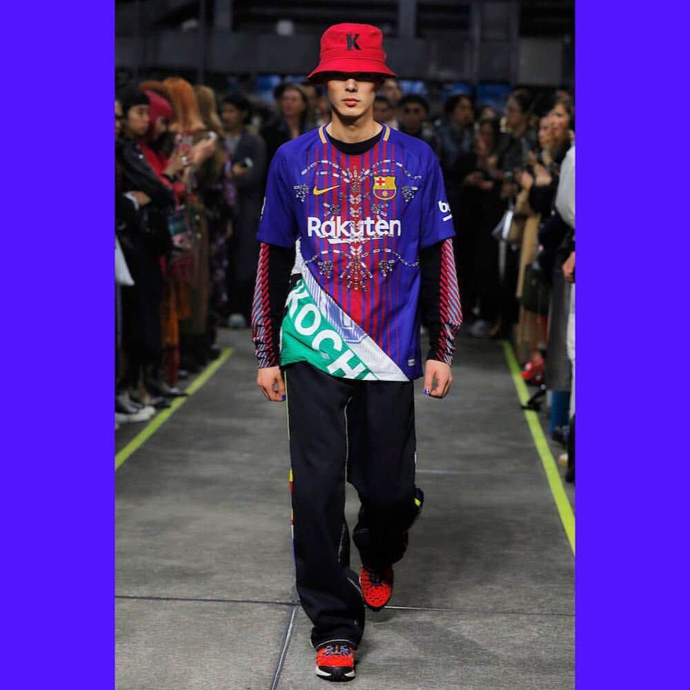 岩崎拓馬さんのインスタグラム写真 - (岩崎拓馬Instagram)「@koche 19AW . Merci💙💙💙💙 . . .  #koche #19aw #afw #tokyo #amazonfashionweek #boy #man #japanese #malemodel #model #fashion #happytime」3月22日 17時40分 - happy_takuma