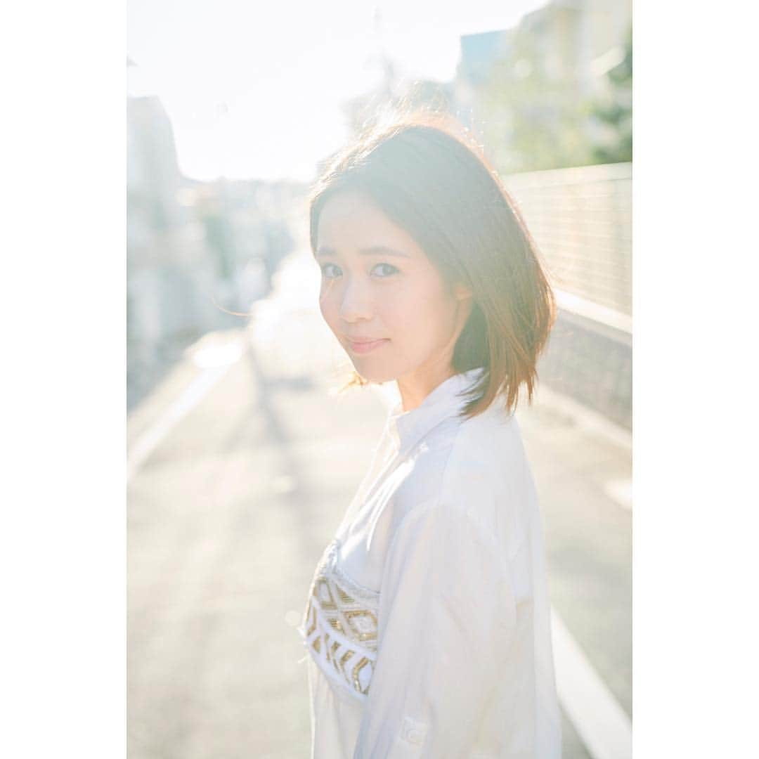 VANRIさんのインスタグラム写真 - (VANRIInstagram)「☀️ ヘアカラーとカットして本当に良かったな〜って毎日思う。年相応になった気がする。歳をとるたびになりたい自分になれてる気がする。むふふのふ。」3月22日 18時35分 - vanri0121