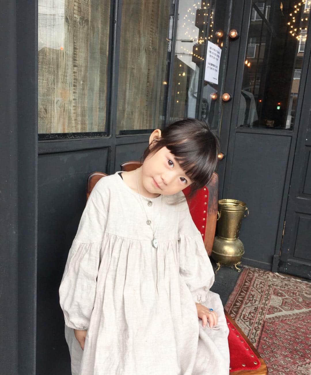 *yoko*さんのインスタグラム写真 - (*yoko*Instagram)「* ◇2019.3.22 fri. ・ 昨日は久々に @lalalapiro とデート♡ 行ってみたいと思ってた巨大倉庫 @thehideawayfactory_boss へ☕️ 滋賀にこんなオシャレな隠れ家カフェがあるなんて...✨ また行こっと♡ ・ ほんで心乃は歩き出したルカにべったり&私がルカを抱っこするとヤキモチで忙しそうやったわ😂 そのままヒロの家に移動して夜ご飯もご馳走になって大満足♡ で、帰ってきたら心乃まさかの38度のお熱やってんけど朝起きたら平熱。 強い😂 ・ @professionalslendermake_083  暑い日でも通気性がいいから履き心地いい♡ ・ #5歳#5歳3ヶ月#幼馴染#デート#カフェ#隠れ家」3月22日 18時56分 - yococono