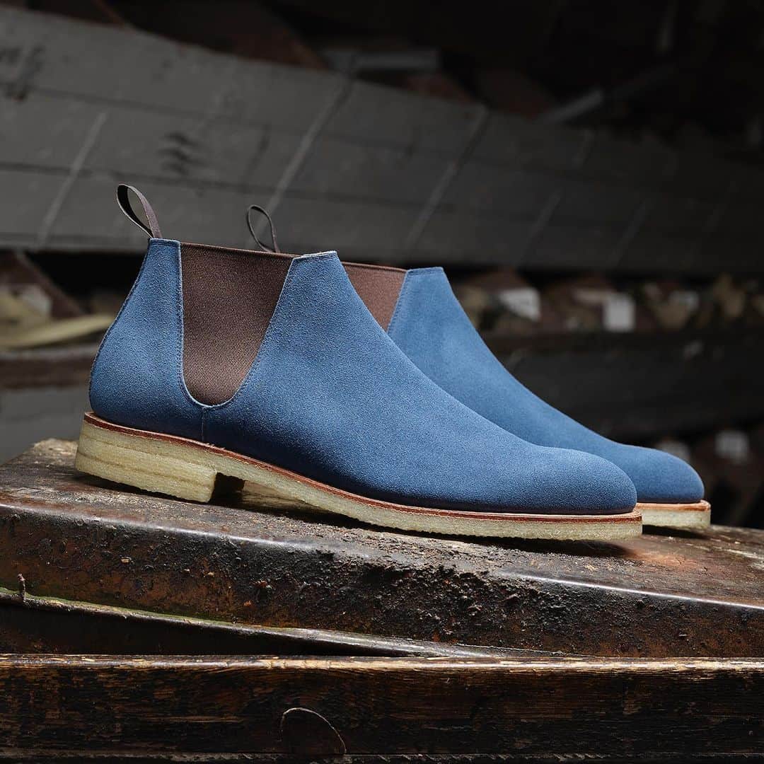のインスタグラム：「SS19 - Cranleigh in Mid-Blue Suede from ‘The Summer Line’ Capsule Collection. . Last 377 Natural Crepe Sole . #crockettandjones #madetobeworn#newseason #last377」