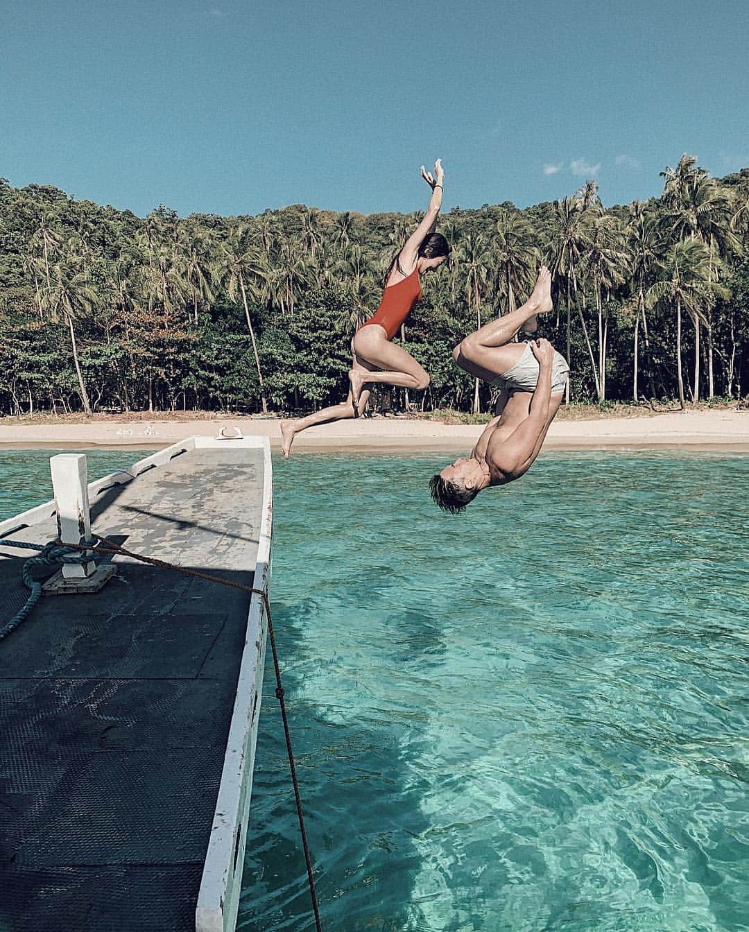 三浦大地さんのインスタグラム写真 - (三浦大地Instagram)「気の知れた友と海に飛び込む。これ最強の浄化。  #elnido #palawan #philippines #purification #☯️」3月22日 19時16分 - daichi_1127